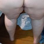 Now that's an ass 🍑 not bad for nearly 60 😉