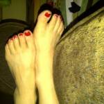 My girlfriend's pretty feet. What do you  think?