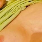 Sexy Jessi zeigt Ihre süssen Titten