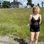 Do you like Petra in Lingerie? Would you like to unpack her? Petra in Dessous gefällt sie euch ? Habt ihr Lust sie aus zu packen ?