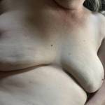 Do you like how they lay in her armpits?