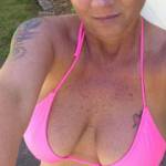 Wife tanning beautiful as hell