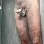 Love getting all soapy and feeling my cock sliding against my skin. Would love someone to get soapy with.
