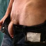 My soft cock bulging out of my favorite denim jeans

#denim22 #22 #denim