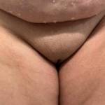 hey guy's anyone like or want some shaved milf pussy