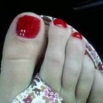 Who likes red toes?