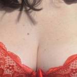 Can you tell the hubby's favourite colour is red? lol xx
