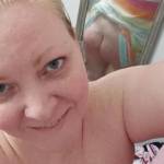 Hot wife wants the world to see her fun side