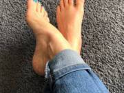 Here is another per request of my feet.,could use some lotion and a footrub.
Anyone?