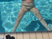 Mrs.A enjoying the Florida pool