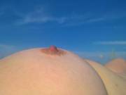 This one is for you Debs ;-) Nude at the beach - enjoying my girlfriends beautiful curvy body :-)