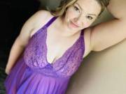 Purple is a good color on Anne!