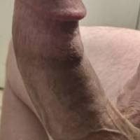 Does my big hard throbbing fat dick turn you on?!?!? Any ladies or couples want a tribute?