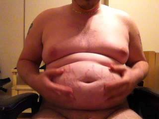 Showing off my fat growing body all over