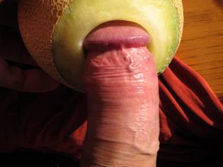 Introducing my big dick into a juicy melon hole ... aaah. Any girls or milf takers?