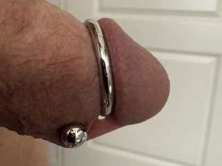 Just got my new frenulum loop. 27mm inner diameter. Fits perfectly in all conditions. This feels great.
