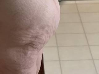 How do you like her ass?