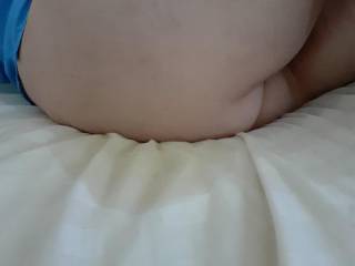 Wife  showing where she came on the bed and gushed