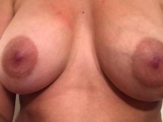 i can make her cum just playing with these sweet tits