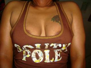 I like the way that shirt fits.