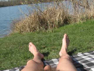 Sunbathing at the end of March with the other nudists is nice. Actually bathing in the water is not nice at all.