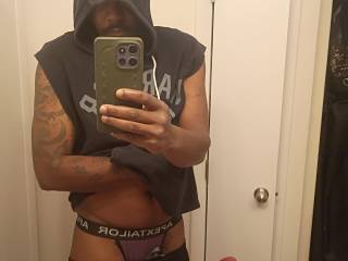 A little tease. Hubby look so delicious