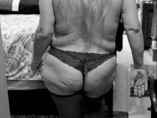 Femme Sexuelle - Noir et Blanc Classique: "Follow Me For Fun"