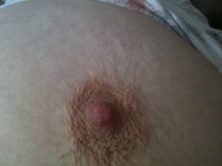 a quick pic of my nip lol