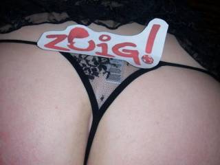 Mrs Lupo loves to show her ass of for zoig!