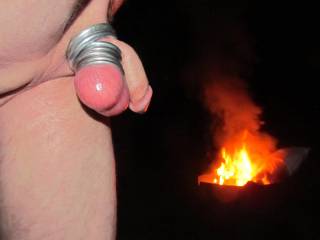 Nuts roasting by a. Open fire
Only think missing is some chestnuts
Do you have some zo add