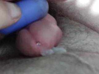 I love vibrating my cock