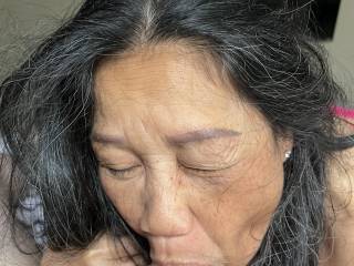 This old Thai lady can please