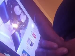 Jerking to @secretsins
