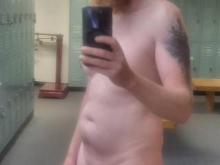 Here\'s a side view of my first picture of my body transformation.