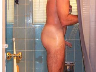 Another shower pic that I hope someone finds interesting.