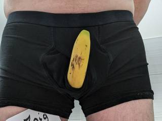 Anyone want to eat my fruit

Or peel off the boxers?