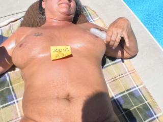 Dick mold ice cool off.