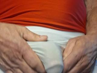 Playing in my jeans and undies help me cum