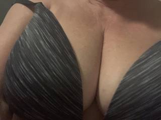 Getting ready to go out - I love this bra