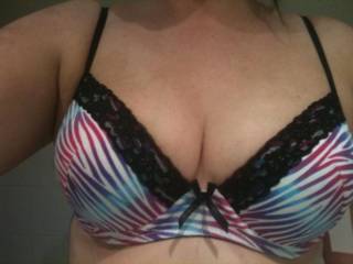 just showing off nnew bra !!! do you like it ????