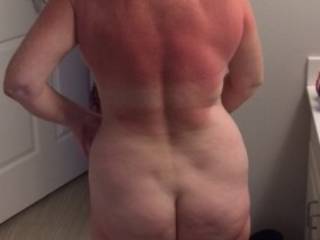 How\'s my tan looking? What do you think of my body and ass?