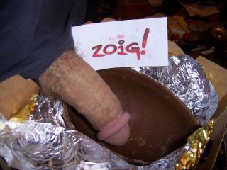 oh yes,would luv to melt the chocolate onto that gorgeous cock and slowly lick it off....hmmm....did i tell you I like cream with my chocolate as well.....