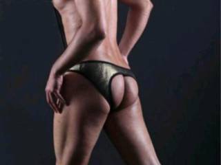 Showing off my toned figure