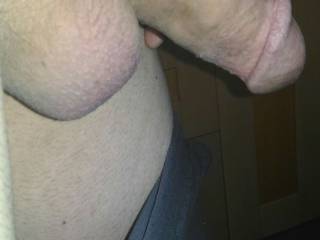 I need help to spreada after shave cream....A volunteer?