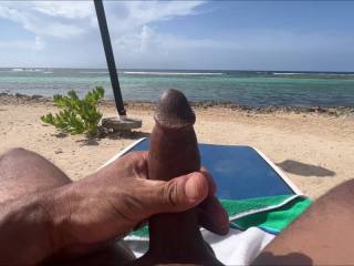 Just stroking my cock at the beach 😎