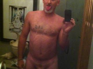 naked bathroom selfie