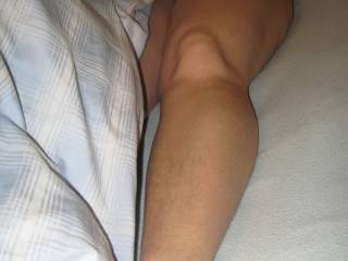Unshaved is so sexy, a lovely bush in shadow