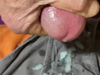 Nice wank after looking at your Zoig pics got me hard had to release some thick white spunky