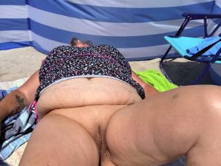 I’ll give you all a nice pussy shot laying on the beach. Hope you enjoy happy jacking. Oh and if you do jack off, I’d like to see the tribute so tagged me in them.