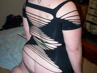 love the back of this outfit